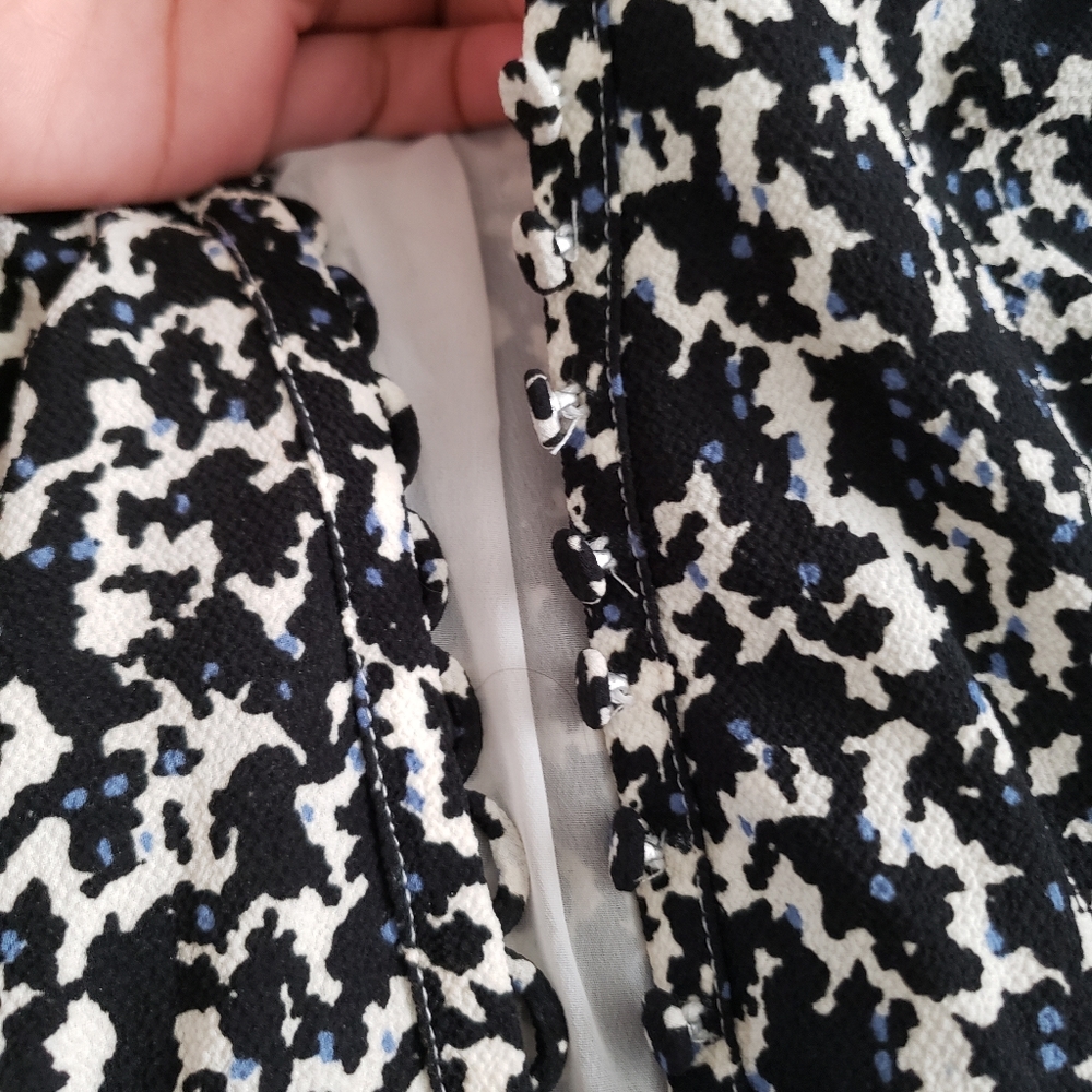 Pretty H&M Dress! - Like New! - Picture 7 of 7